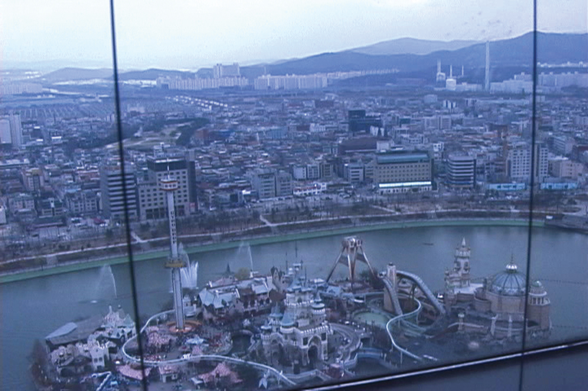 01 Looking at Magic Island, 2 Channel Installation for 2 Projectors, 2004