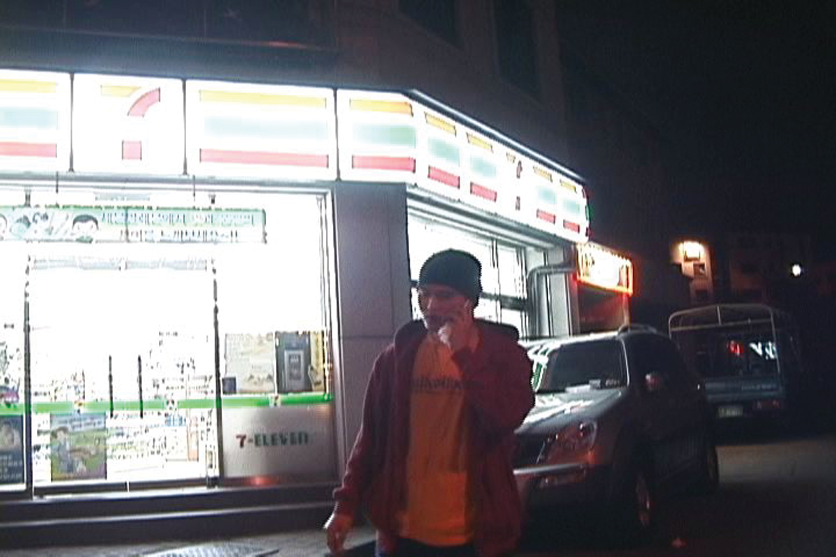 01 Mistaken Appointment at 7-Eleven, 10 Channel for 10 CRT Monitors, 2004