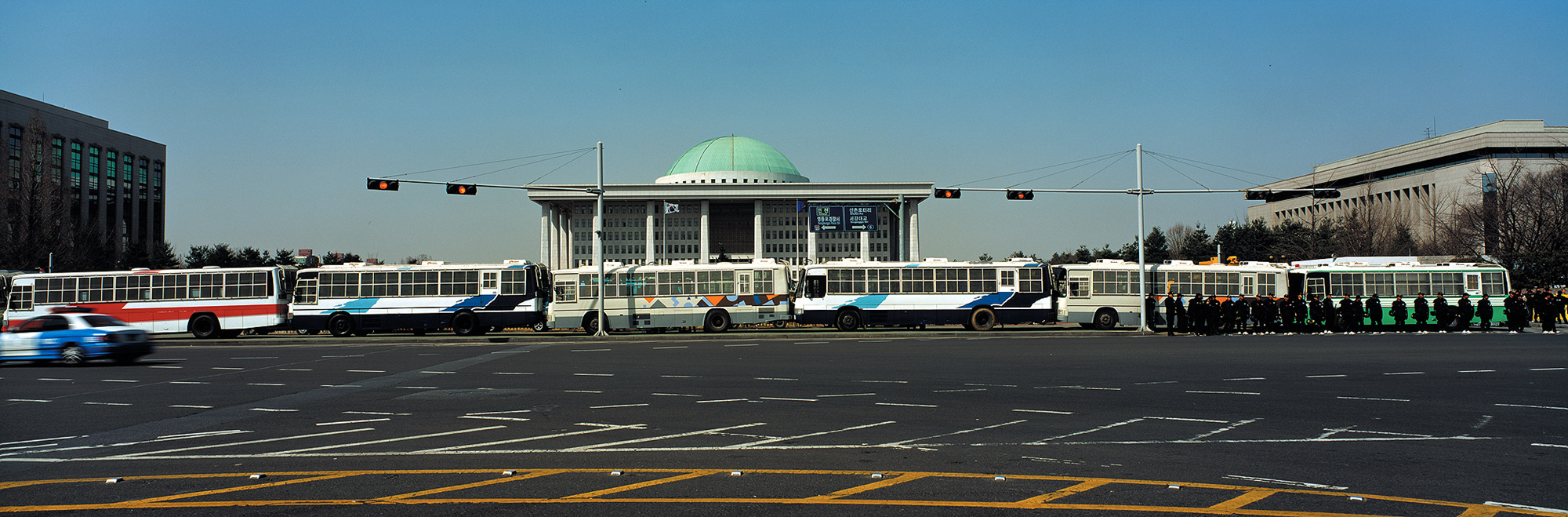 A Society of Gap, 2003-2004 042