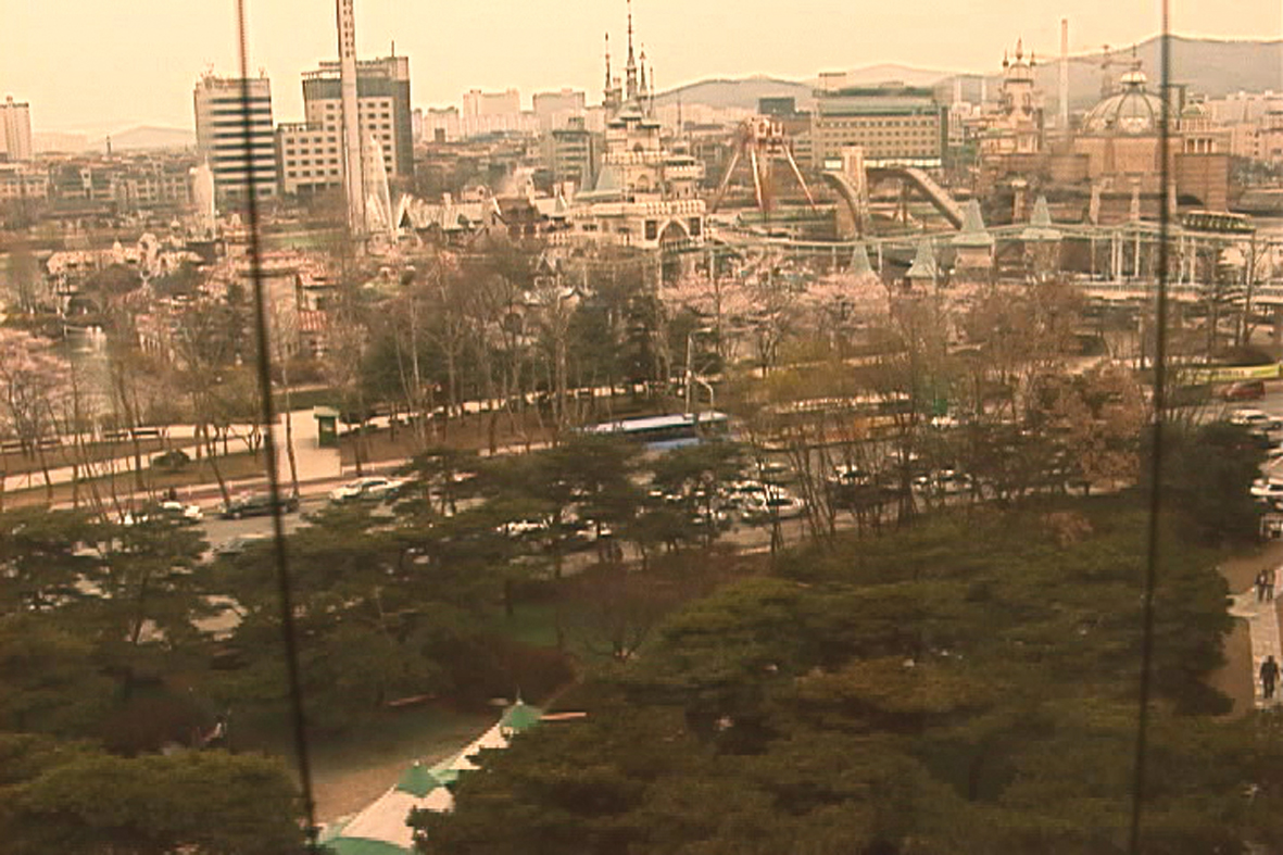 06 Looking at Magic Island, 2 Channel Installation for 2 Projectors, 2004