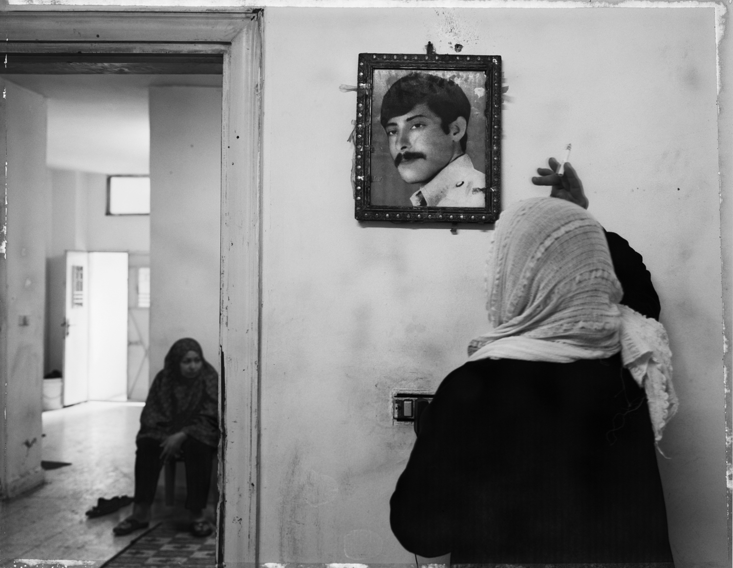 12.Cigarette_Jabal Al Naser, Jordan 2009