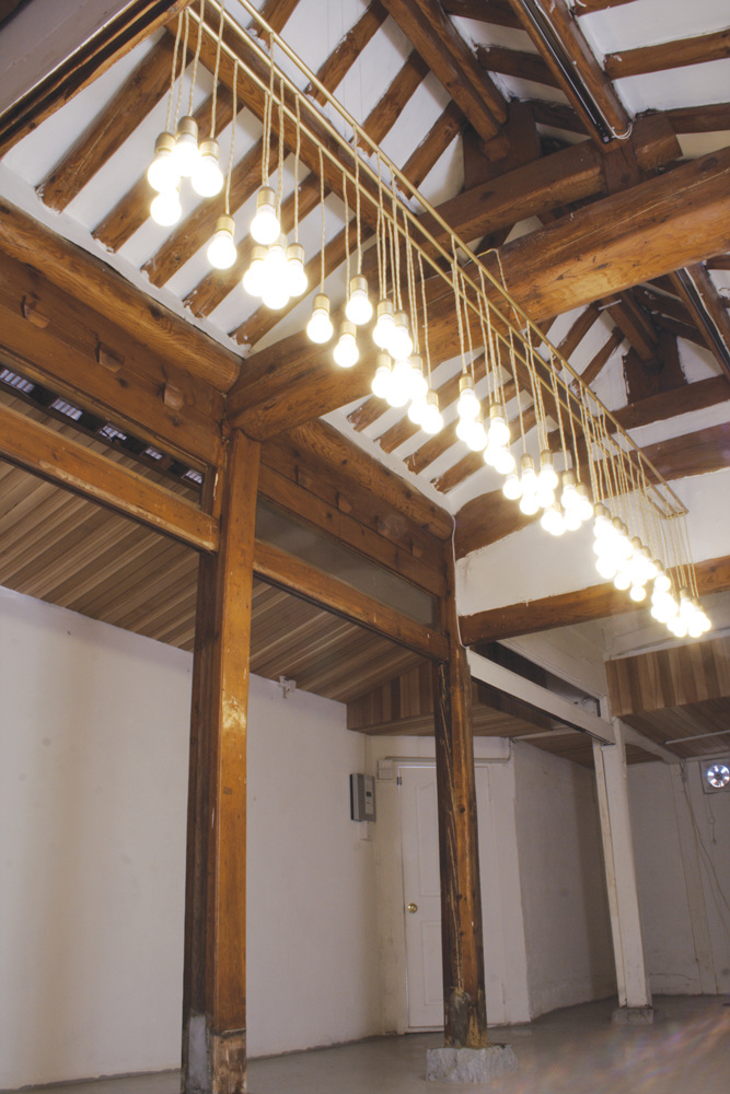 14 사이에 미로가 있다 _ 가장중요한것은눈을감는것, 2006