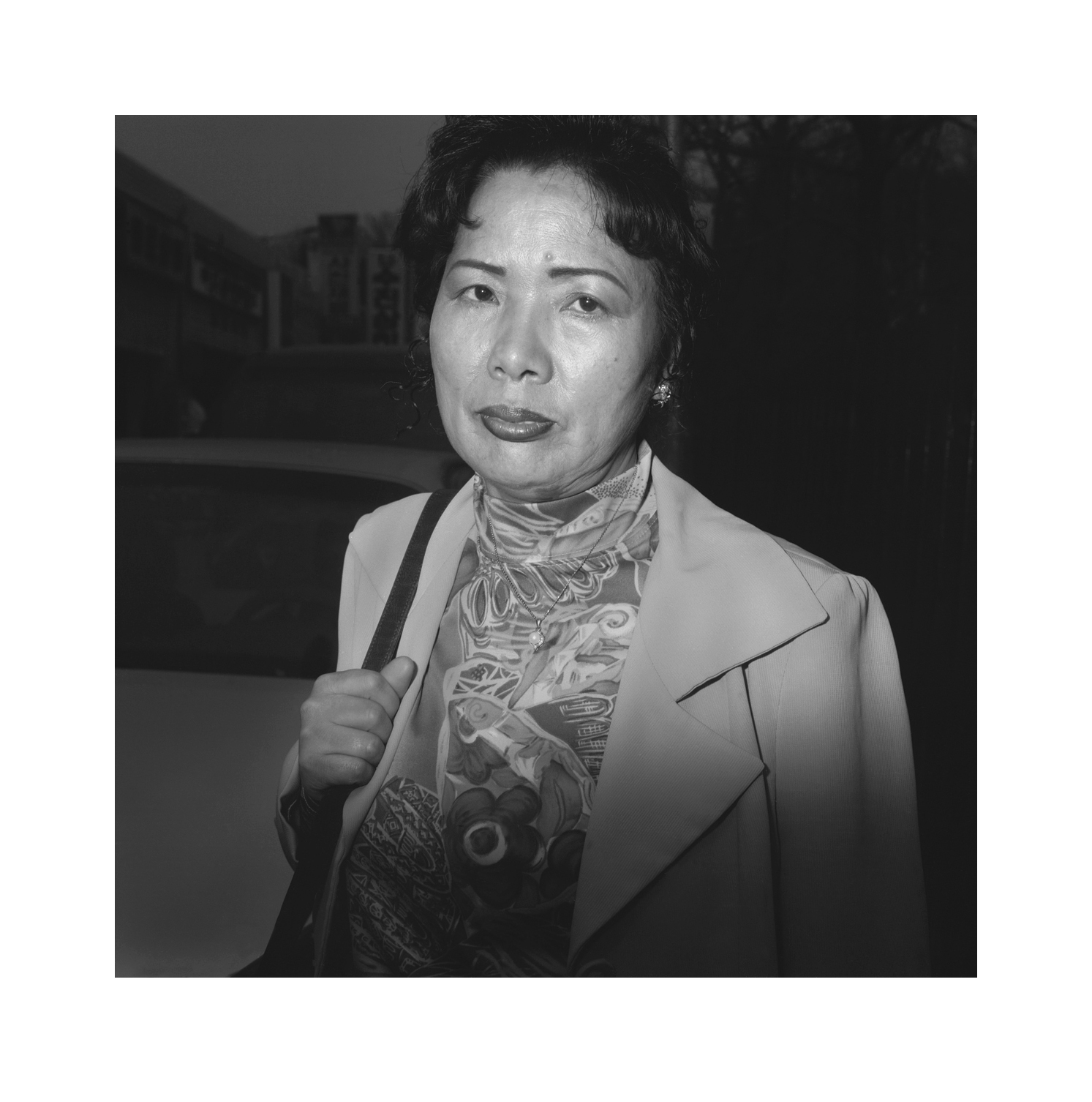 9 가방을 든 아줌마, 1997년 3월 272일