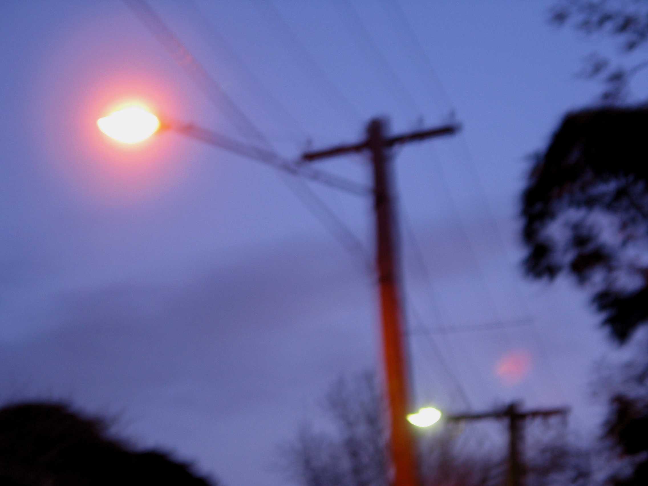 F-1.3] Two Poles, digital file, 2272x1704 pixel