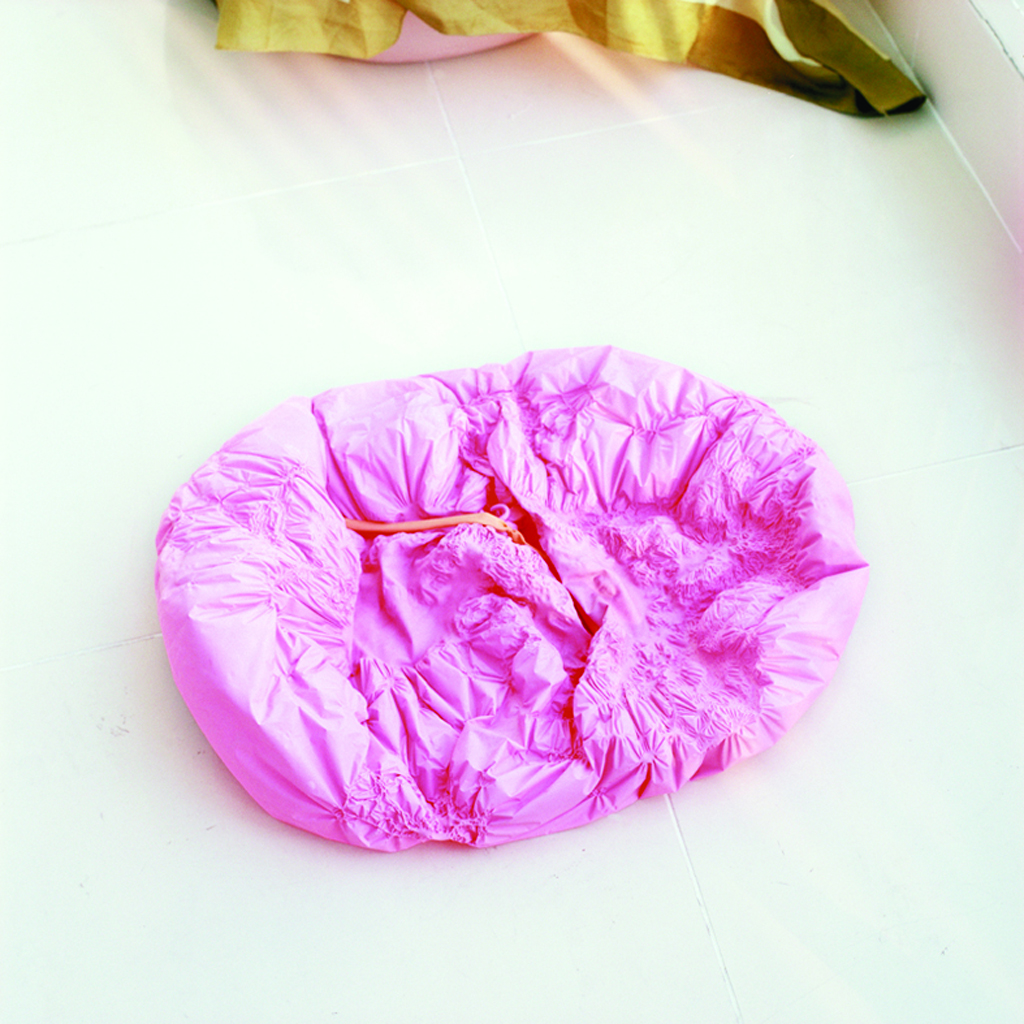 Yum Joongho, Love Balloon, 2007, Lamda Print, 128x128cm, ONE AND J. Gallery