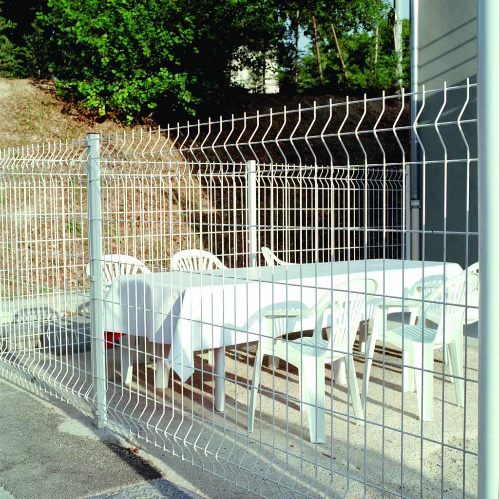 Yum Joongho, Your Vacation, 2005, Lamda Print, 23.3x23.3cm, ONE AND J. Gallery