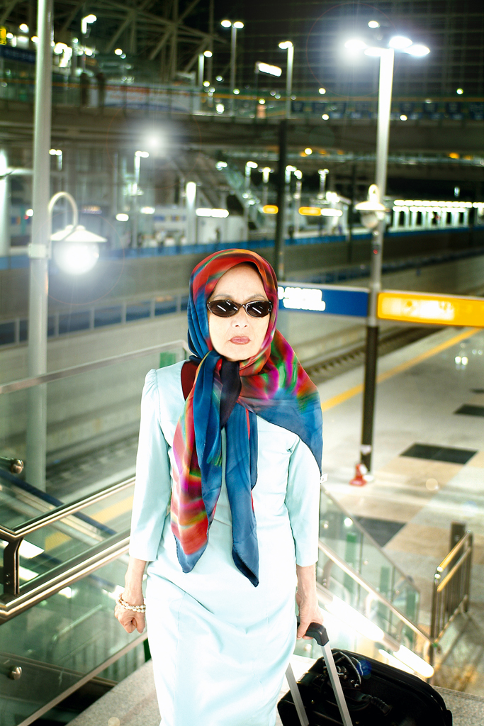 mother fashion & fiction (18)PaYa 40cm x 60cm  c-print  2007