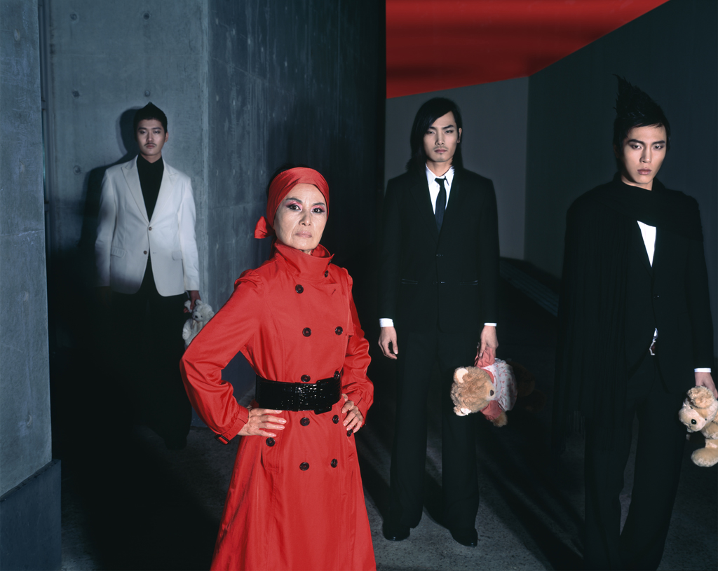 mother fashion & fiction (1)PaYa  150cm x 120cm  c-print  2007