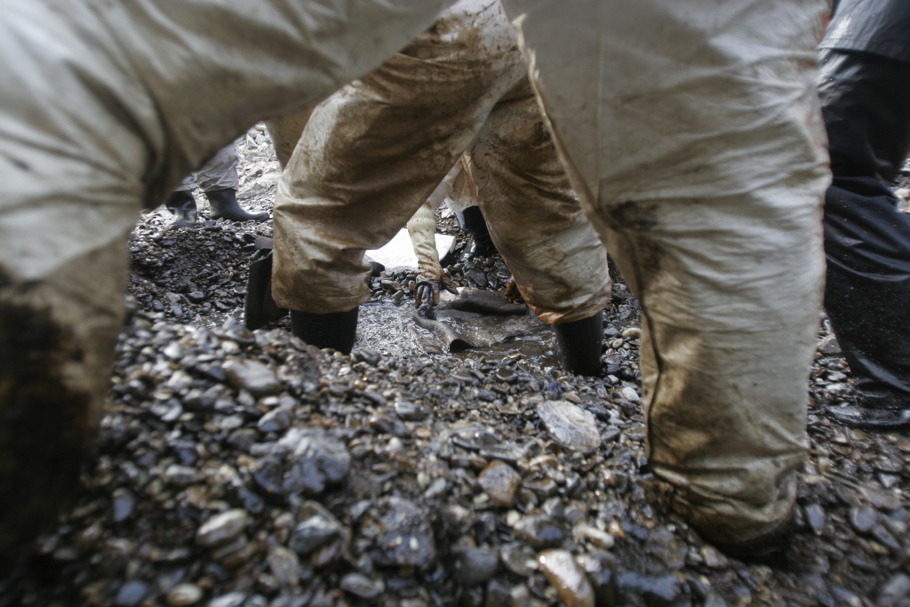 04. 김재우, 어느날 갑자기 바닷가에..., 태안 모항항, 2007.12