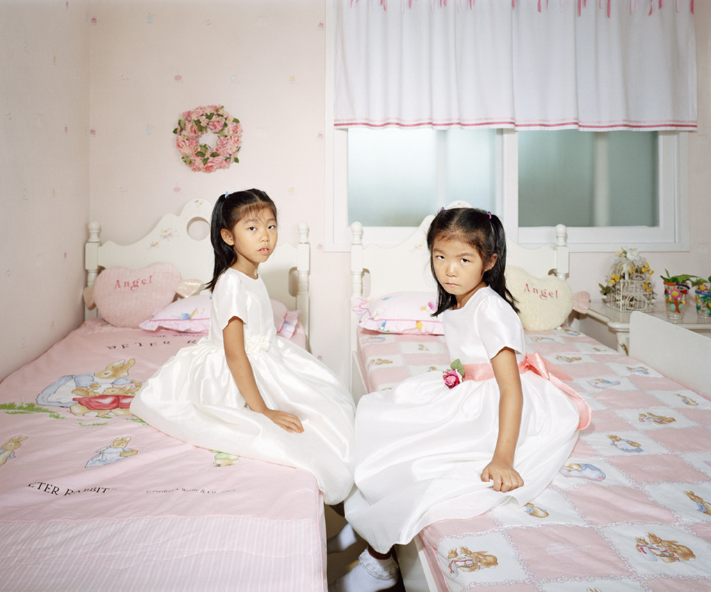 Twins, 다인과 다은, Da-in and Da-eun, digital c-print, 2006