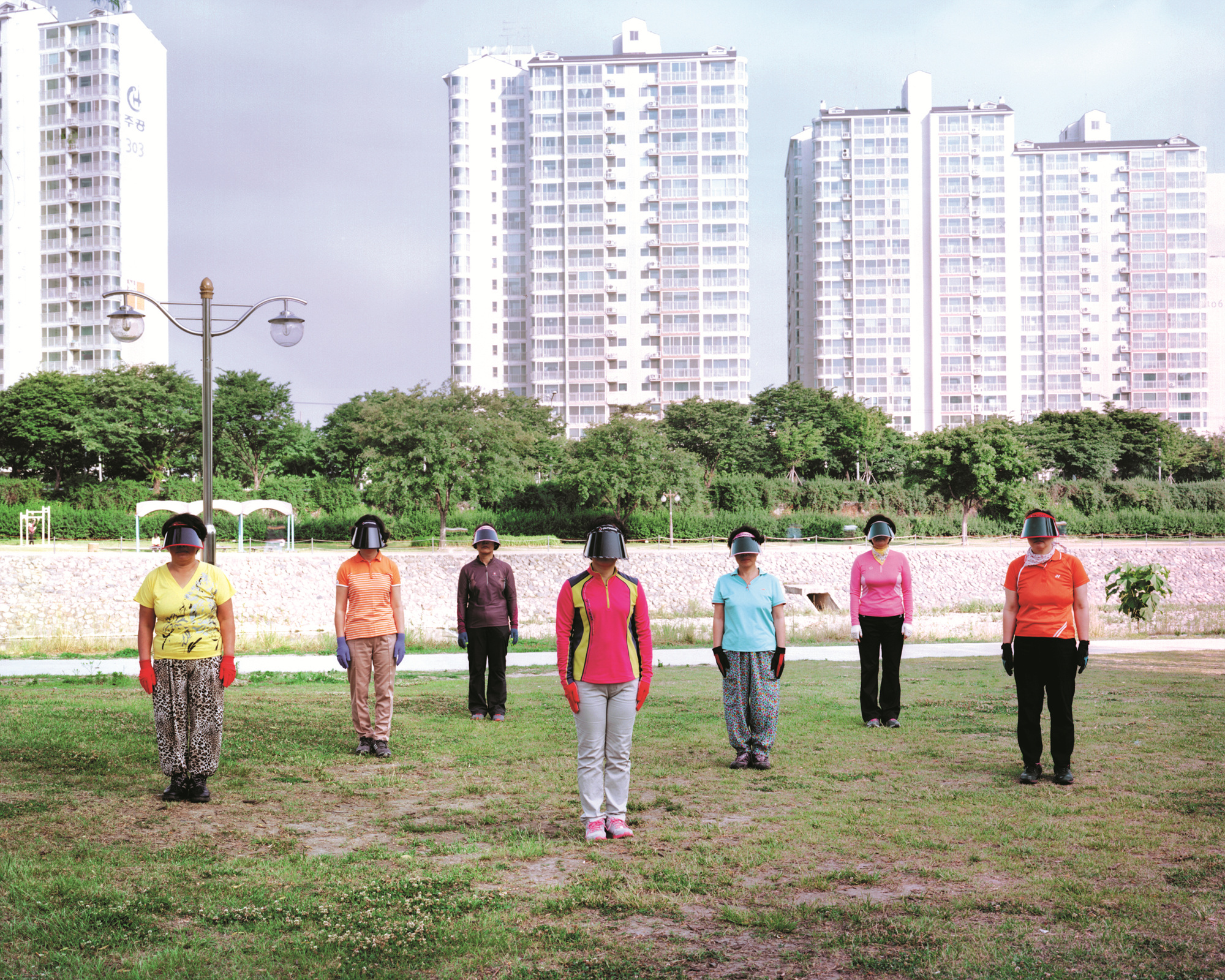 01 박초록_Colorful Daegu #01, Ink on Paper, 200x160cm, 2012