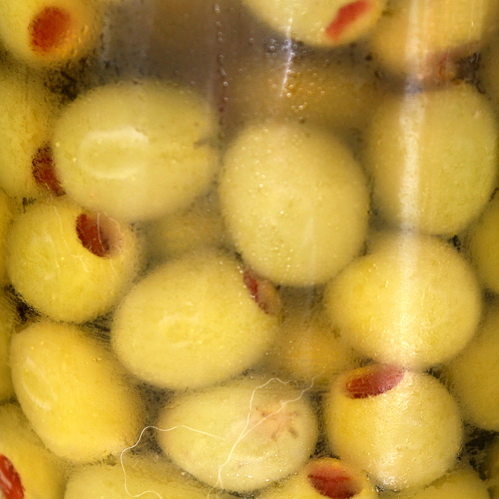 02 스토리지 Storage, archival inkjet print, 15×15cm, 2006