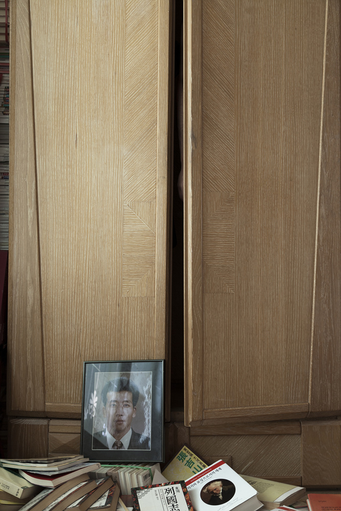 03 김찬규_낮과 밤, C-Print, 27.9 x35.6cm, 2012