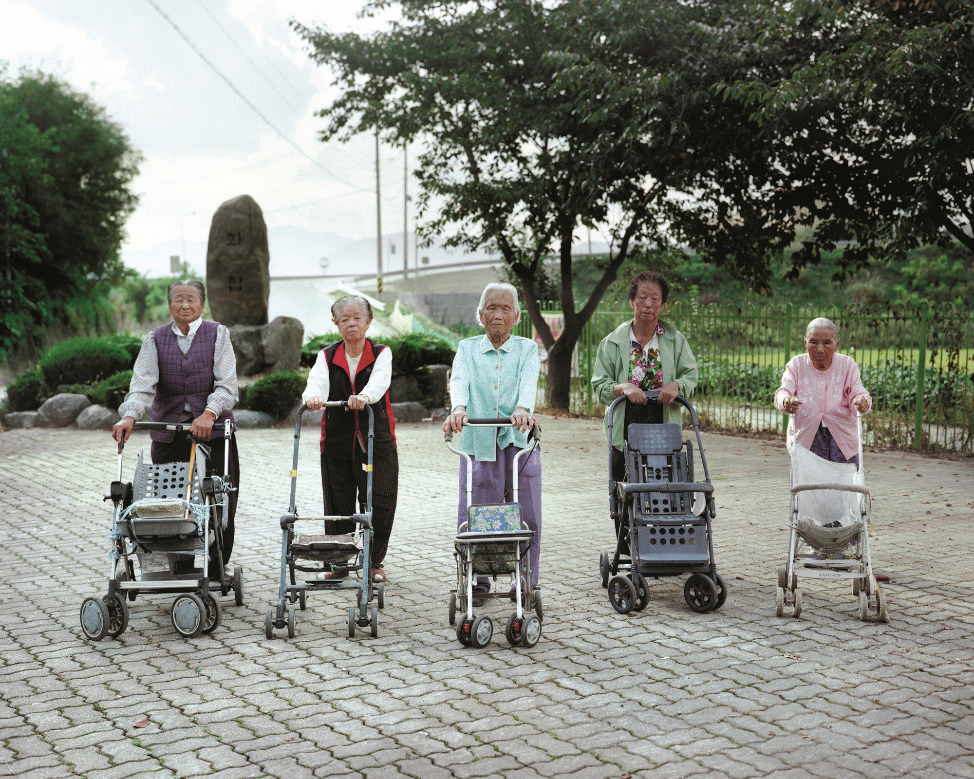 10 박초록_Colorful Daegu #14, Ink on Paper, 125x100cm, 2012