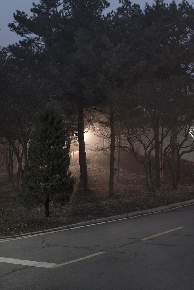 12 김찬규_낮과 밤, C-Print, 27.9 x35.6cm, 2012