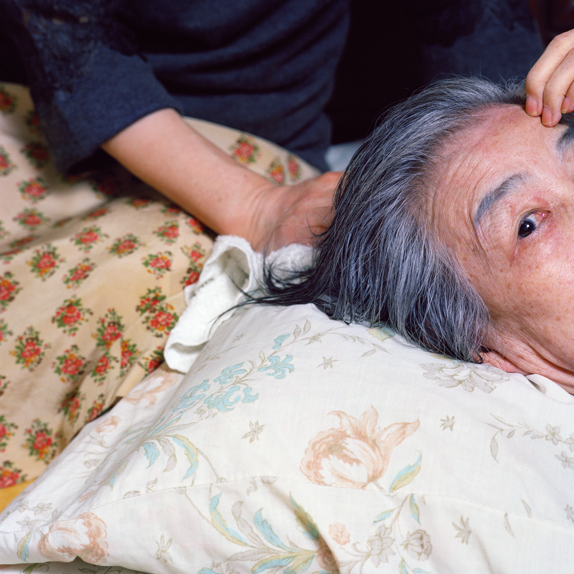 8.얼굴없는 초상_Untitled #10, 120cm x 120cm, C-print, 2009