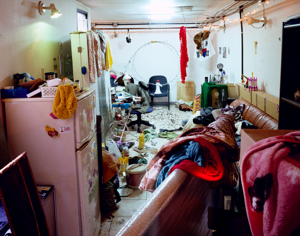 A studio 33B c-print 127cmx150cm 2007