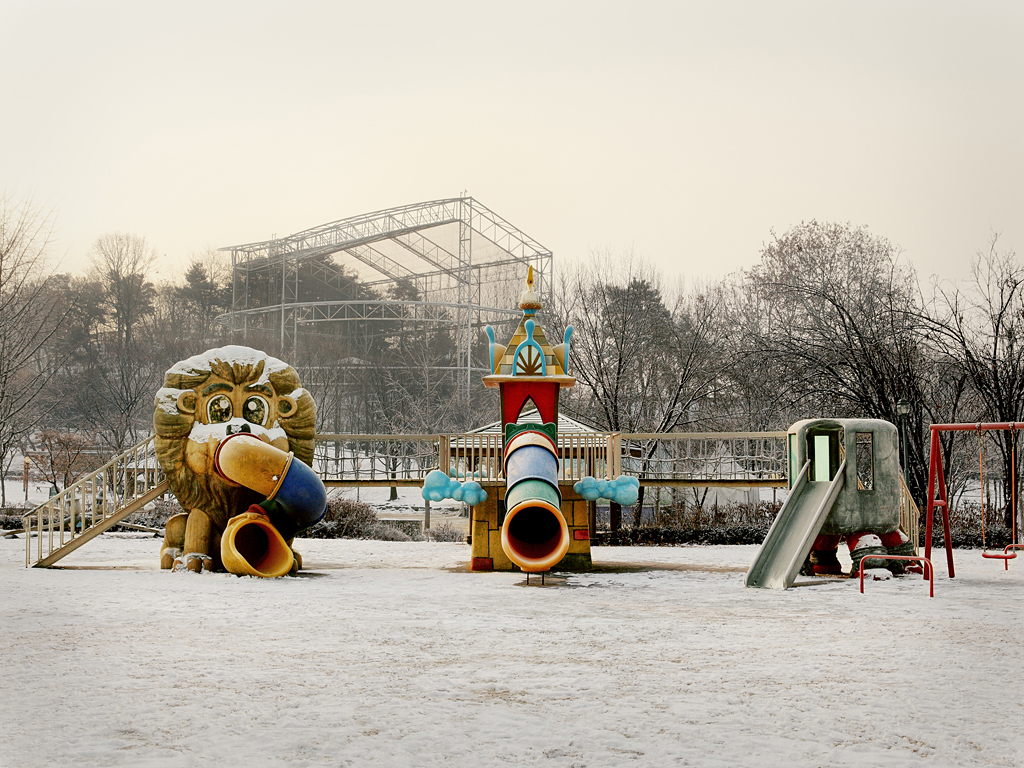 눈밭을 뛰어 다니는 아이_80x60cm_Archival Inkjet Print