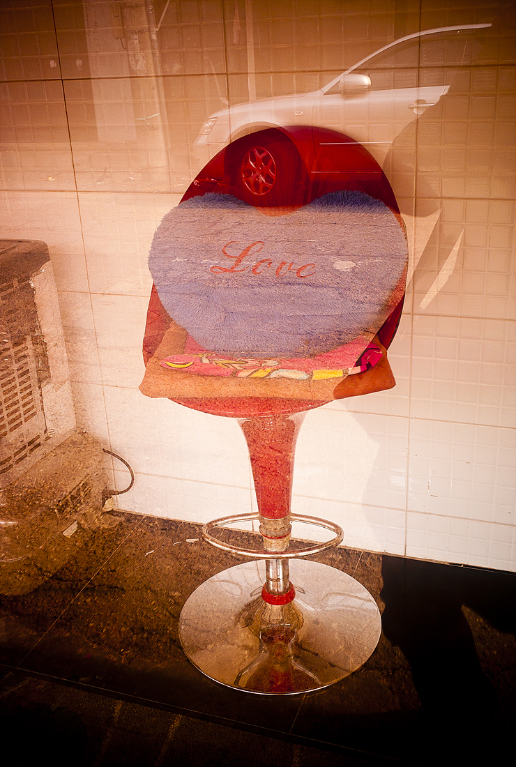 붉은 방#06_pigment print_35.6x27.9_2011