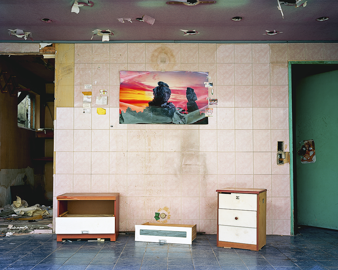 붉은 방#17_피그먼트 프린트_100x125_2011