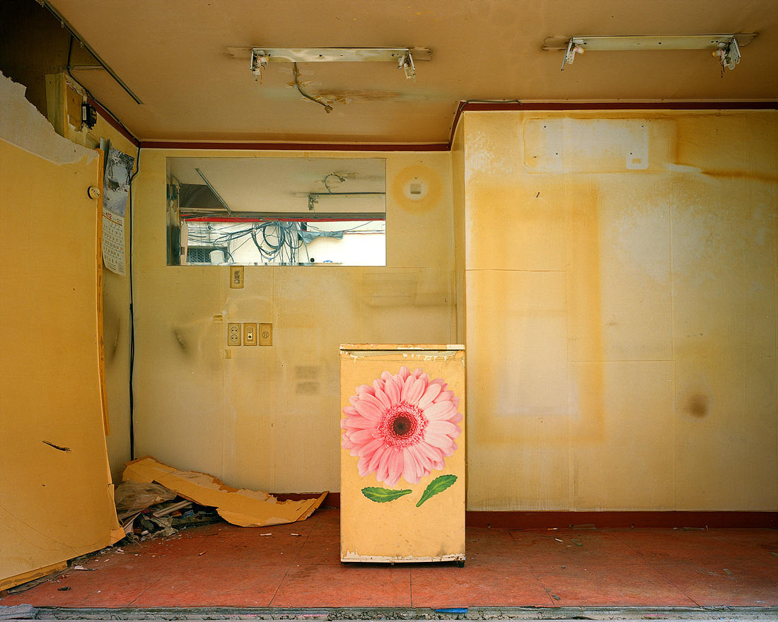 붉은 방#19_피그먼트 프린트_100x125_2011