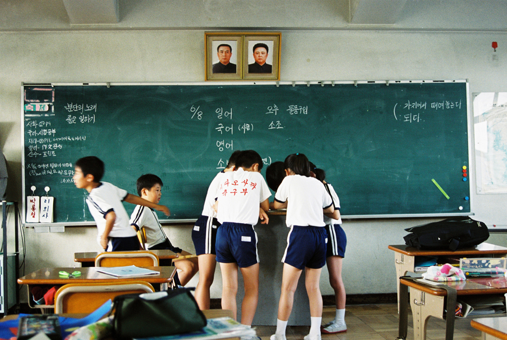 03 sweet hours_a classroom-07-06-2002