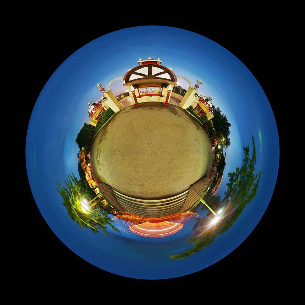 Playground-Polar Fuji Digital Print 125 x 123 cm 2006