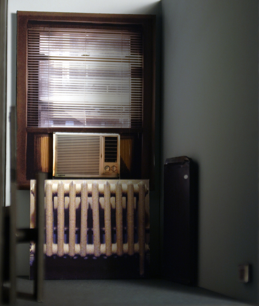 01.뉴욕의 방_ 135x160cm_ Lambda l Print_2005