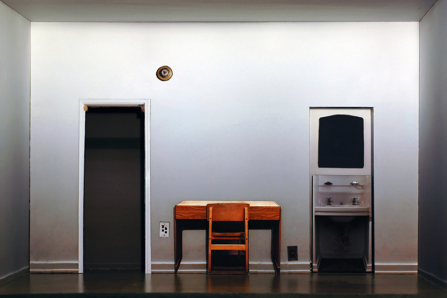 07.책상이 있는 방_106x71cm_Lambda print_2005