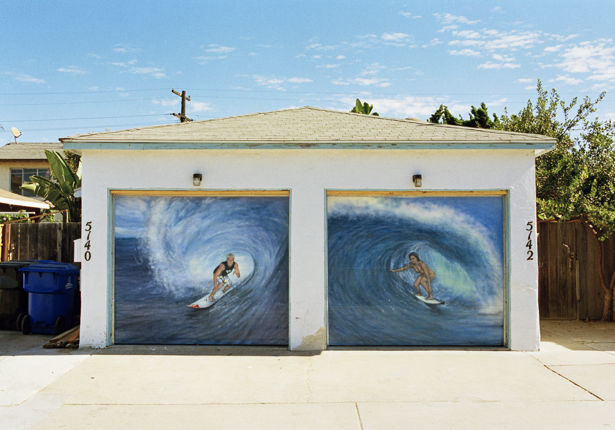 1. 로렌스의 휴일  Lawrence Holiday, 두명의 서퍼, C-Print, 70X100cm, 2006