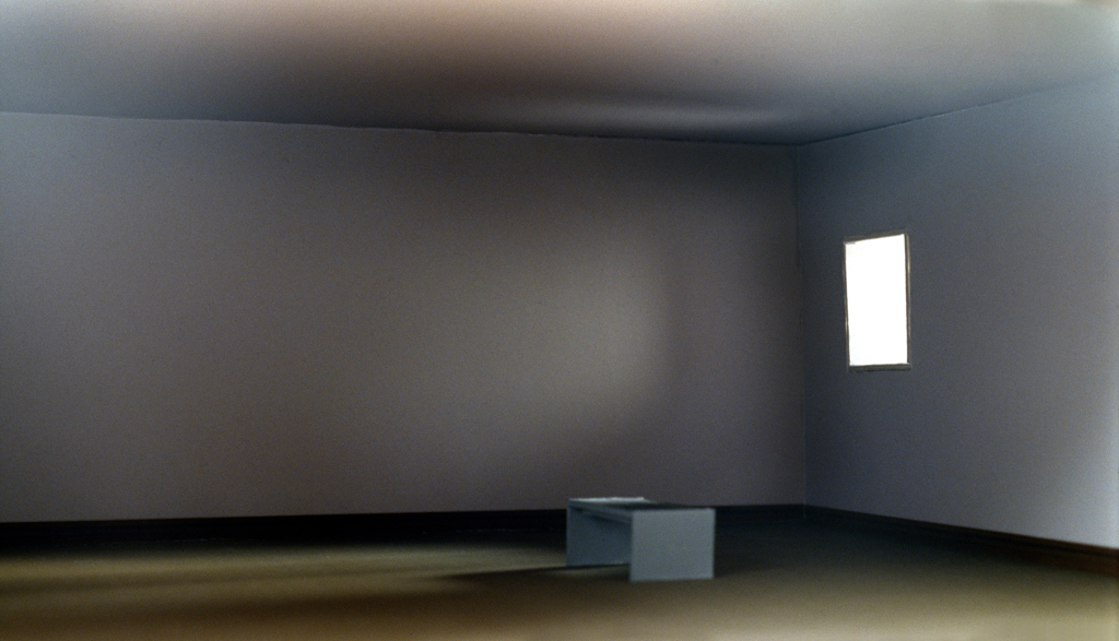 11.텅빈 전시실_100X57cm_Lambda Print_2006