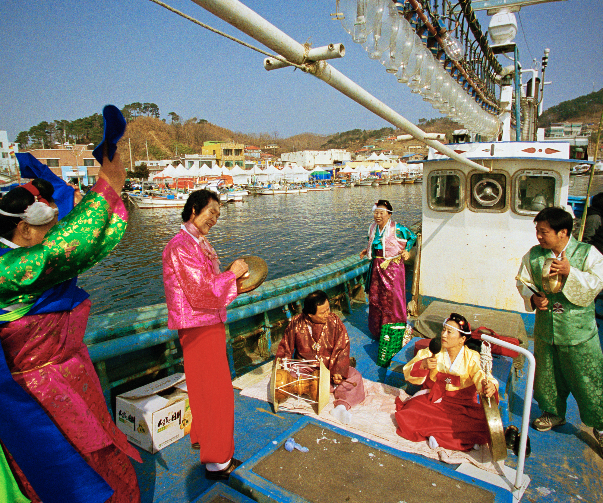 4. 풍어제 豊漁祭, 고성 거진항, C-Print, 70X100cm, 2008