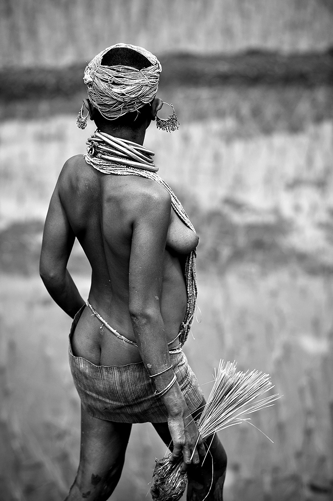 Asian Women at Work #02, Malkangiri, Orissa, India, Archival Pigment Print, 60x40cm, 2008