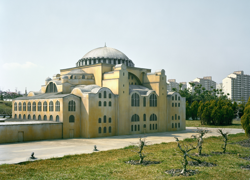 RW01-050, 127x169cm, Digital print, 2006