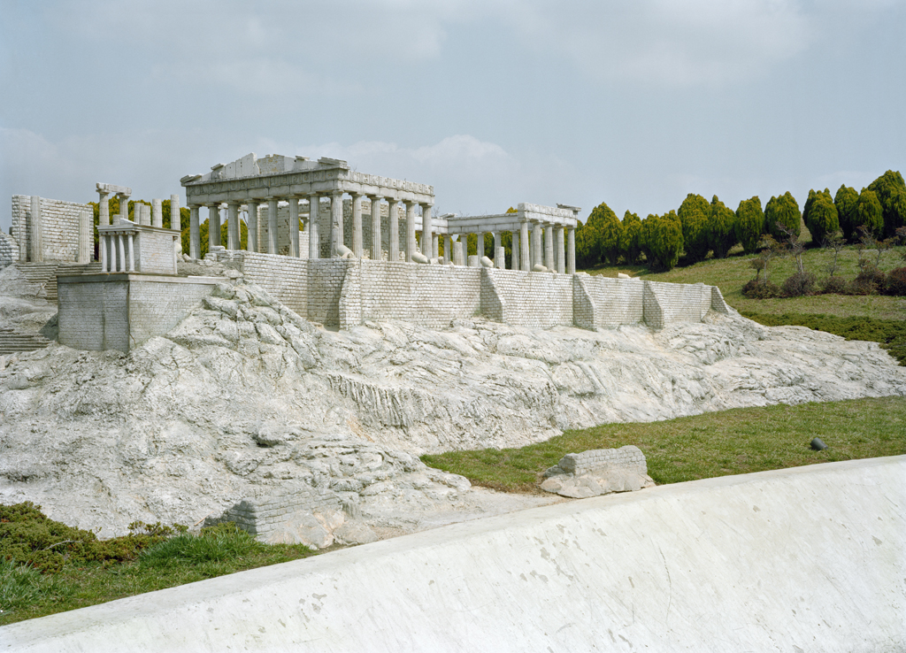 RW01-051, 127x169cm, Digital print, 2006