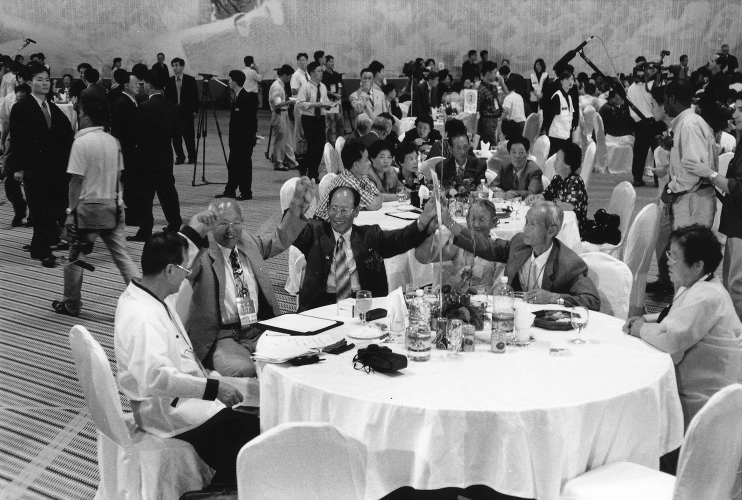 반세기만의 귀향(歸鄕) Separated families, 2000 _13