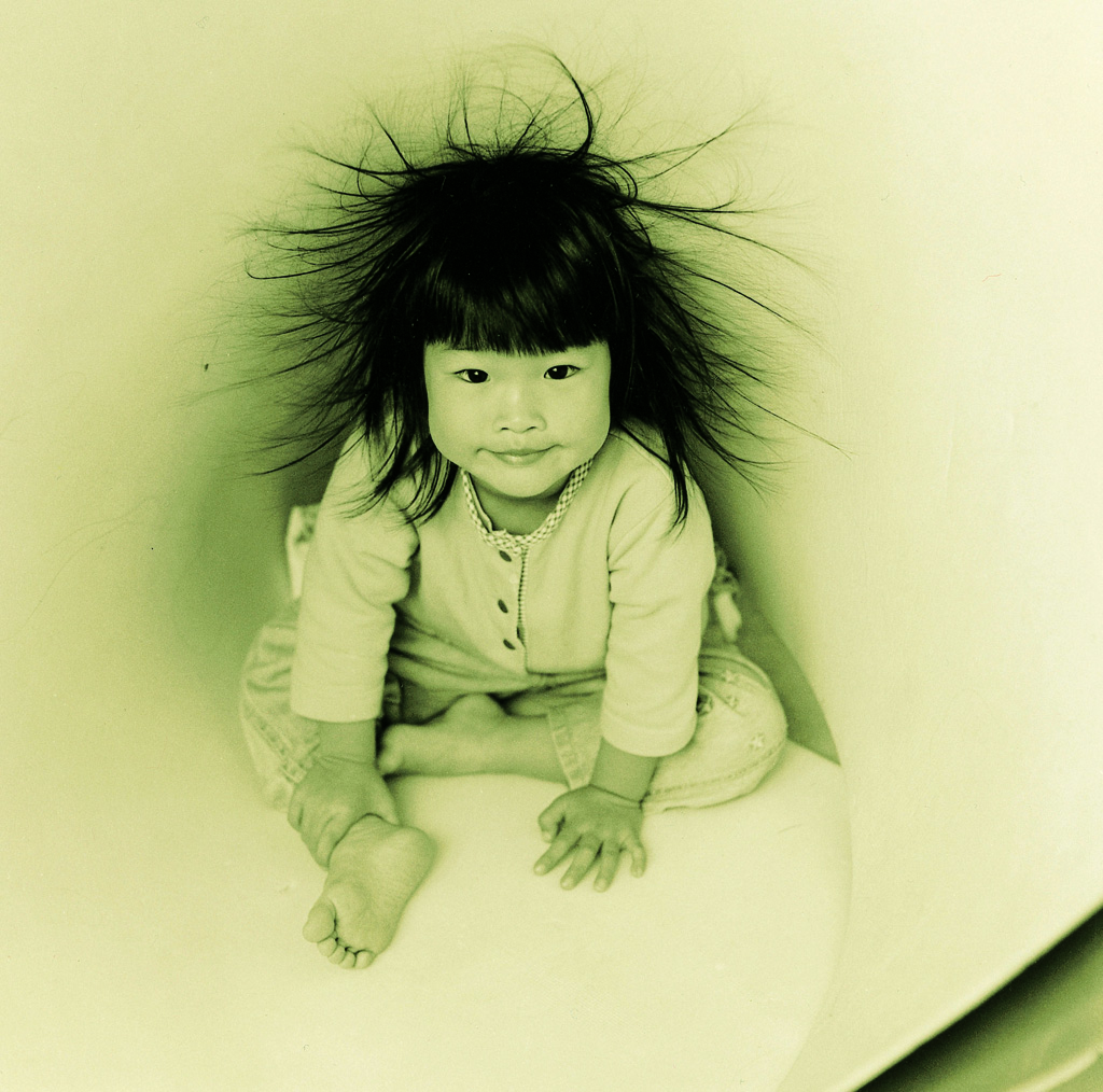 정전기 놀이 I, 2001