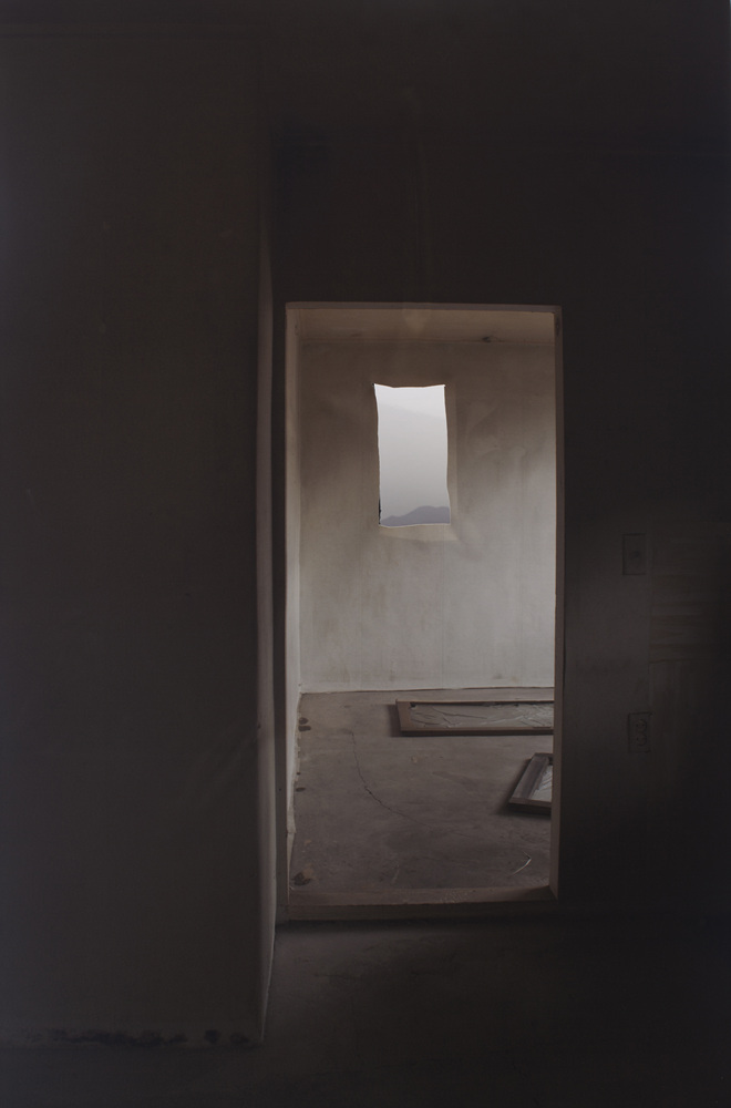 009 Inside002 _Archival inkjet print_35x53cm_2012