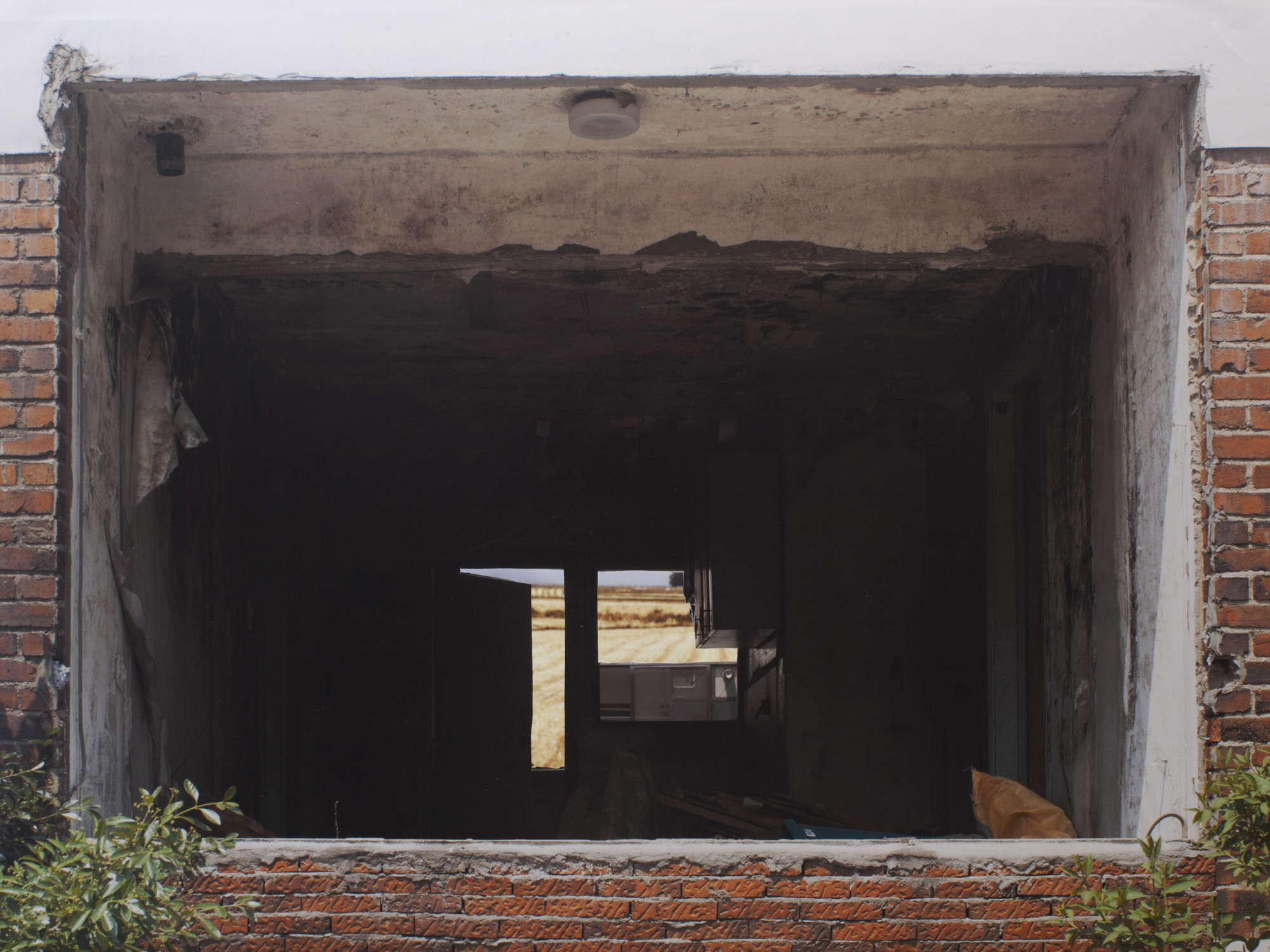 015 Inside008 _Archival inkjet print_50x37.5cm_2012