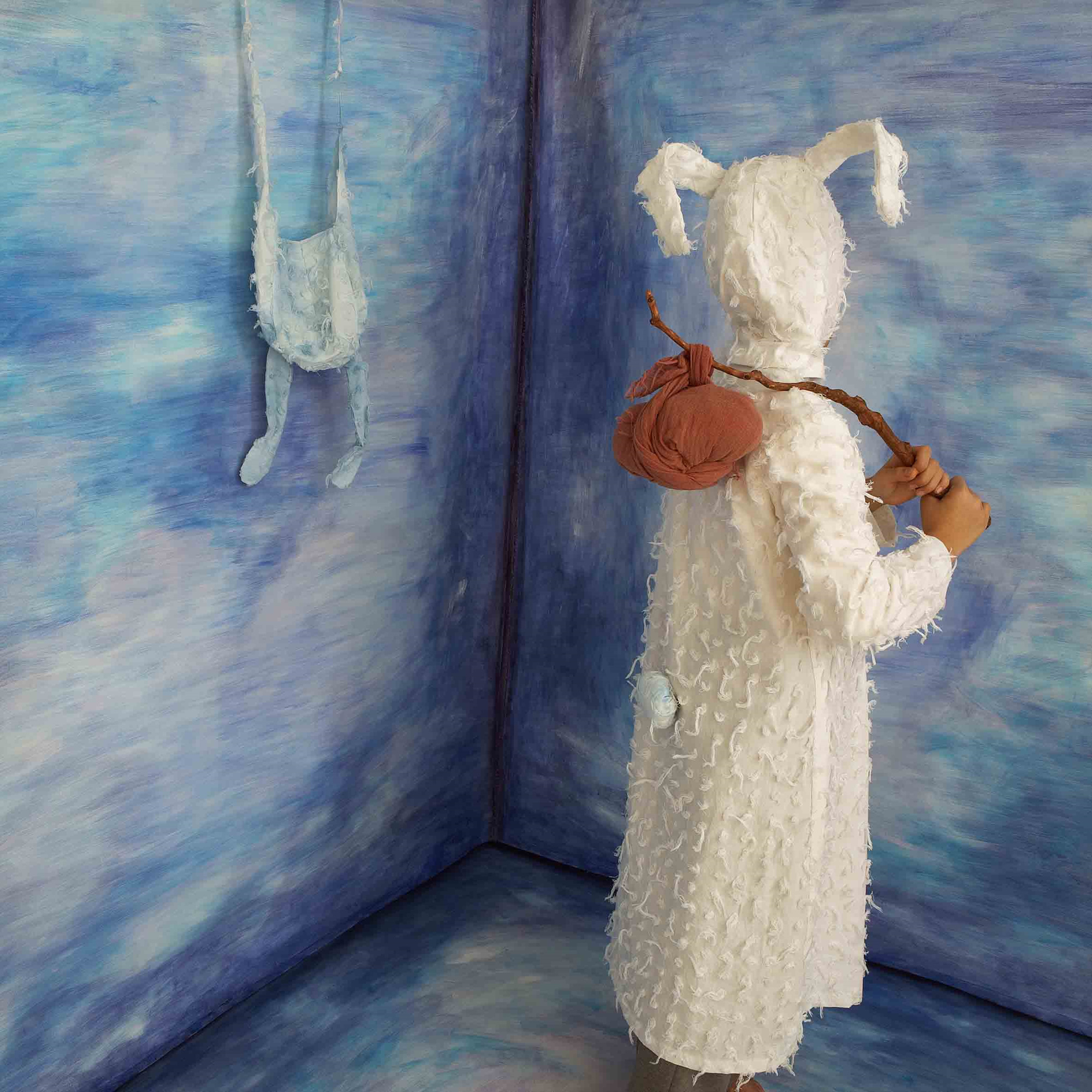 1) 생각하는 토끼 시리즈 Thinking Rabbit #003-1 100x100cm, C-type print,  2010