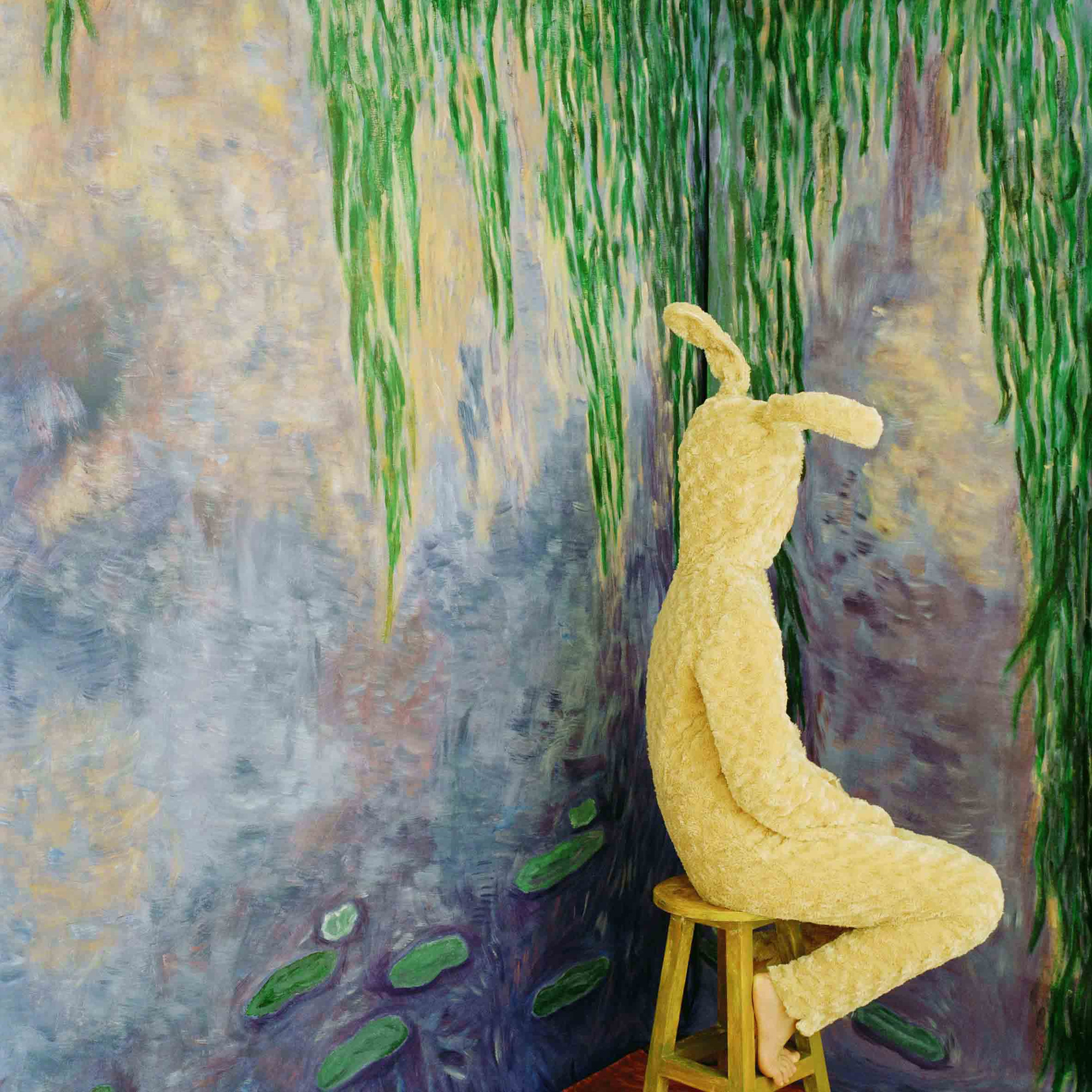 2) 생각하는 토끼 시리즈 Thinking Rabbit #002-1 100x100cm, C-type print,  2010