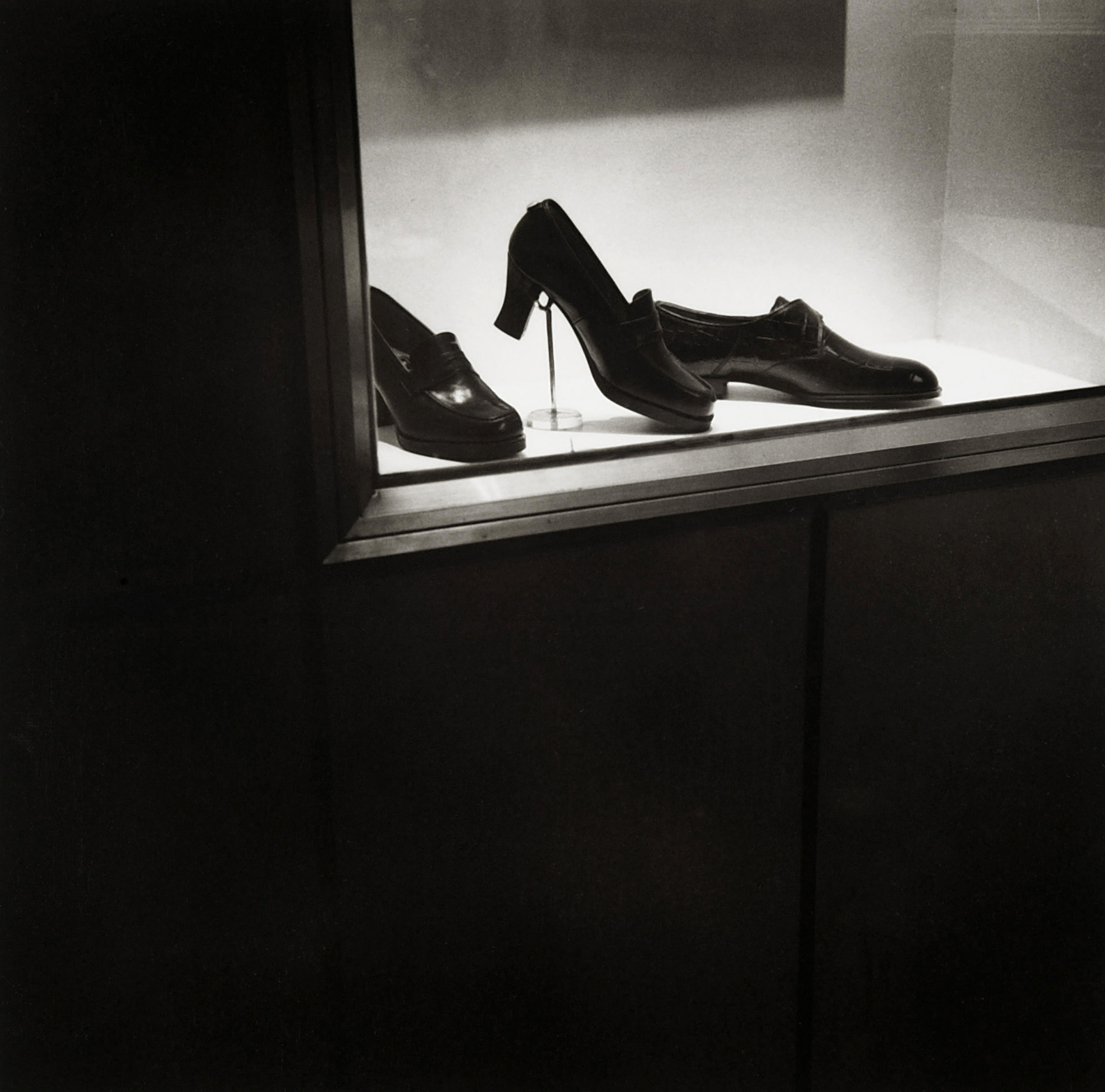 LST36 gelatin silver print 45x45cm wooden framed