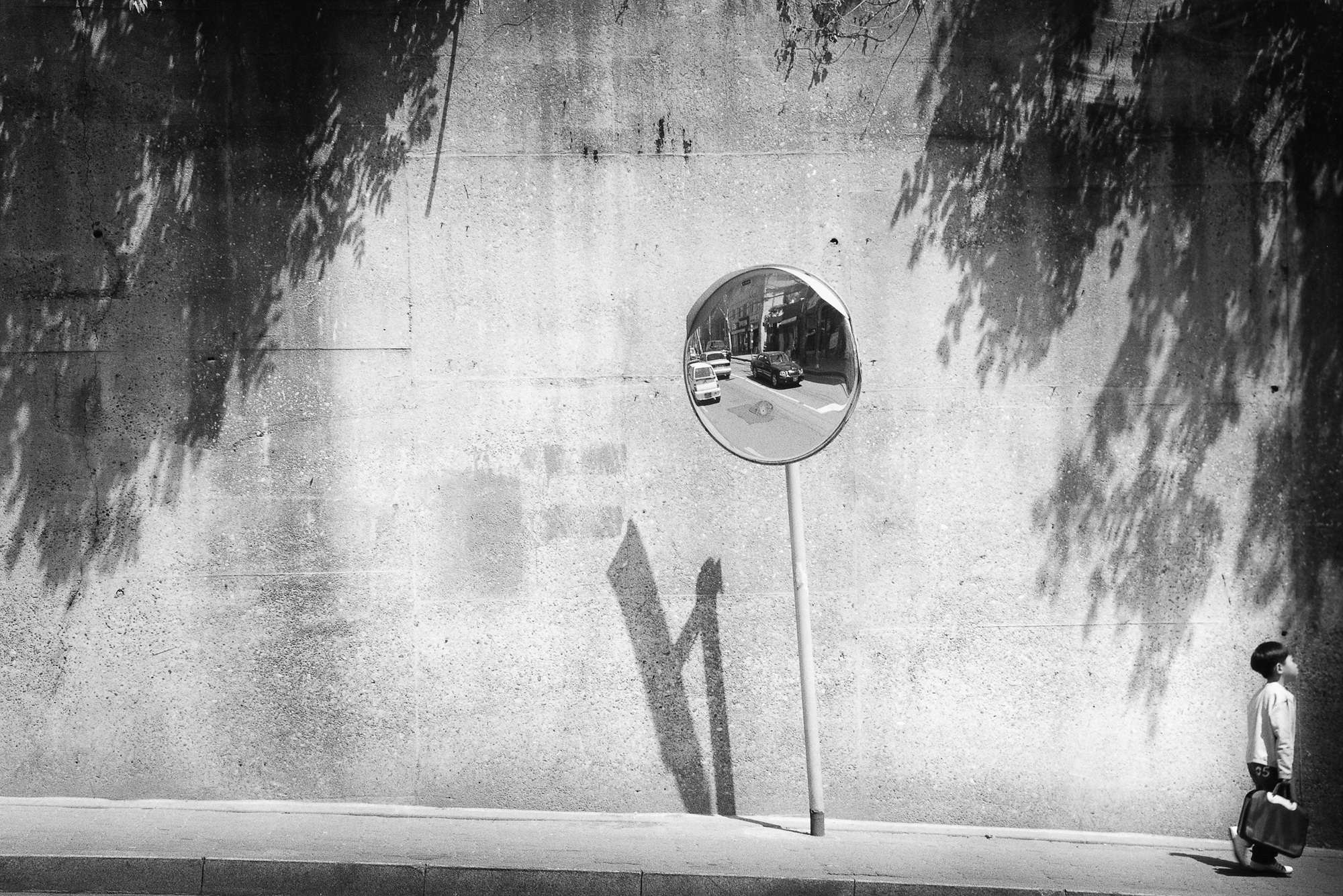 SW32 gelatin silver print 20x30cm wooden framed