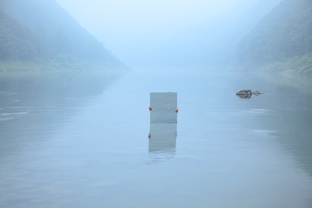 The Square01_Digital Pigment Print_112cm x 74cm_2011