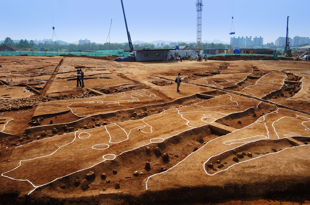 시간의 지문 5.기안리 제철유적 (2003년)