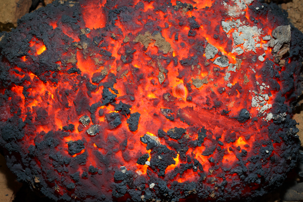 칼과 철 14.사철제련(2010년)