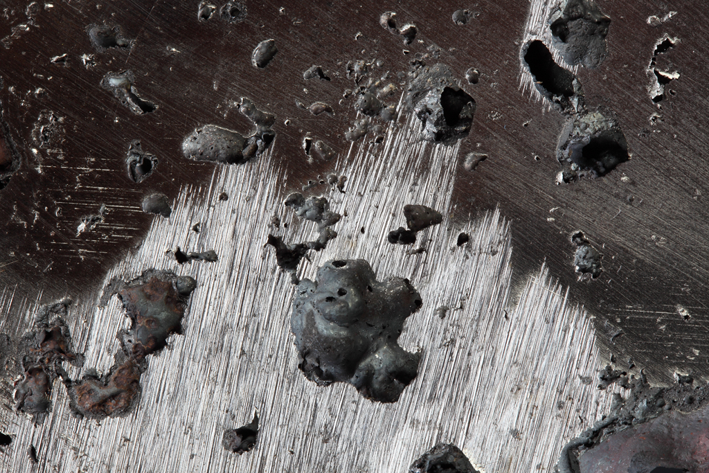 칼과 철 15.사철강괴(2010년)