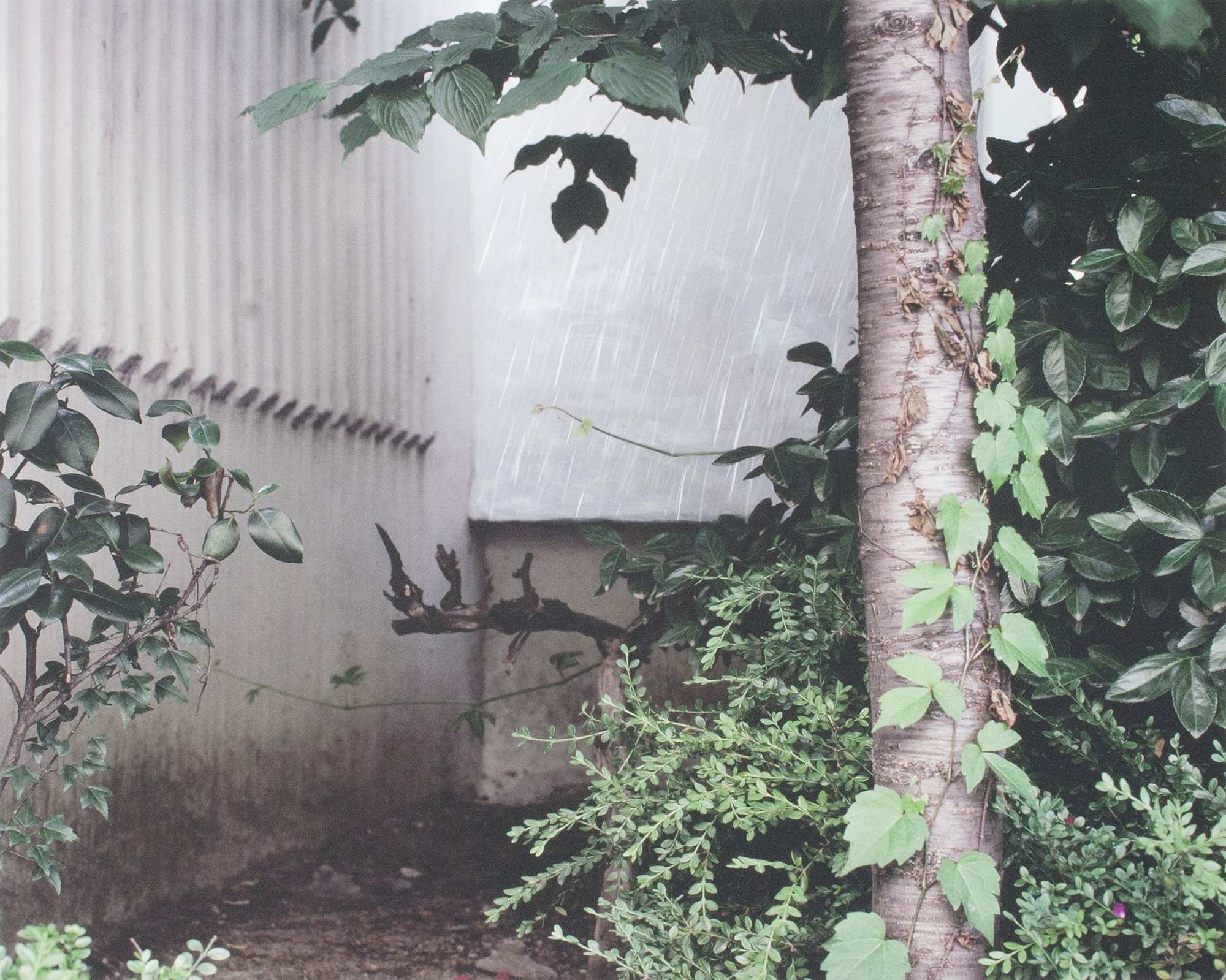 판단의 계기 - 01 Momentum of Decision - 01, acryl and gouache on inkjet print, 82x102cm, 2011