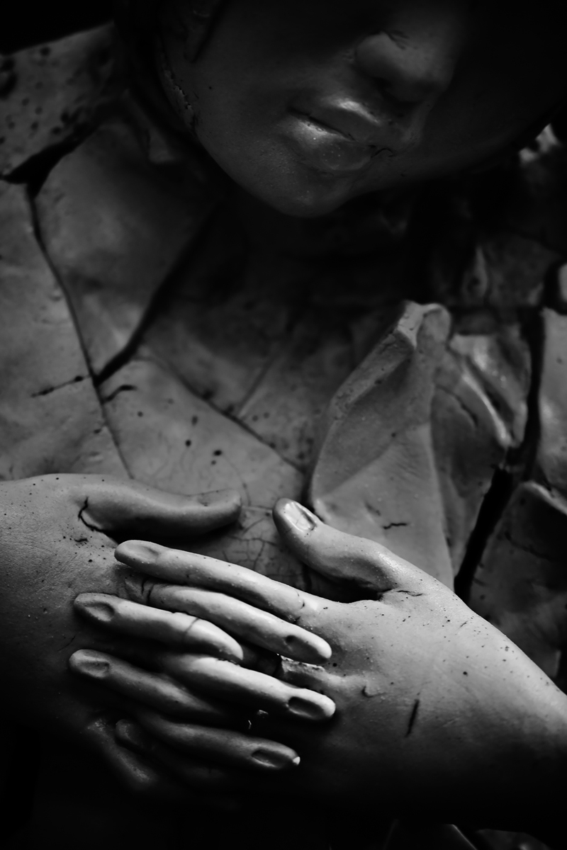 REQUIEM #13, Archival Pigment Print, 84x118.8cm, 2008