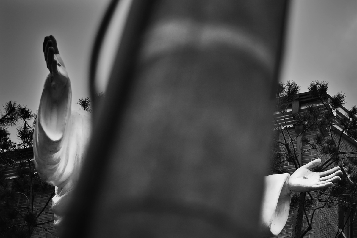 REQUIEM #18, Archival Pigment Print, 84x59.8cm, 2009